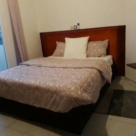Le Buffle Noir Appart D'Hotes Douala Buitenkant foto