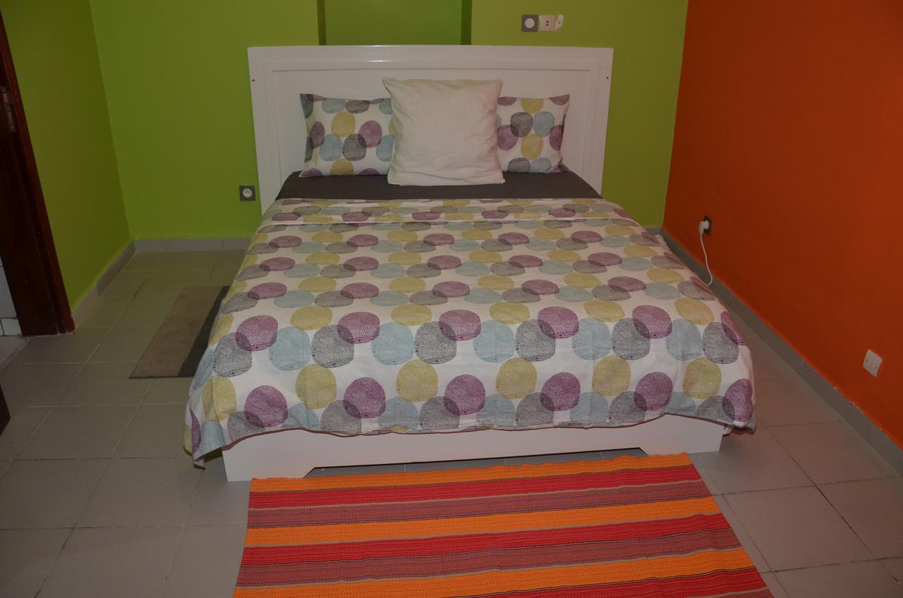 Le Buffle Noir Appart D'Hotes Douala Buitenkant foto